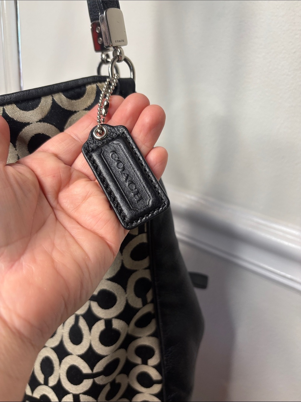 π₯COACH Phoebe Signature Op Art Shoulder Bag with Leather Trim - Picture 3 of 16